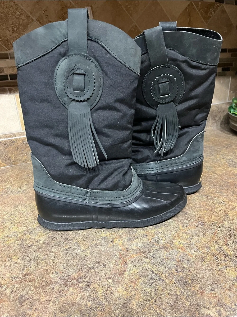RARE Vintage Sorel Made in Canada Black Tassel Rubber Snow Boots Women’s 8